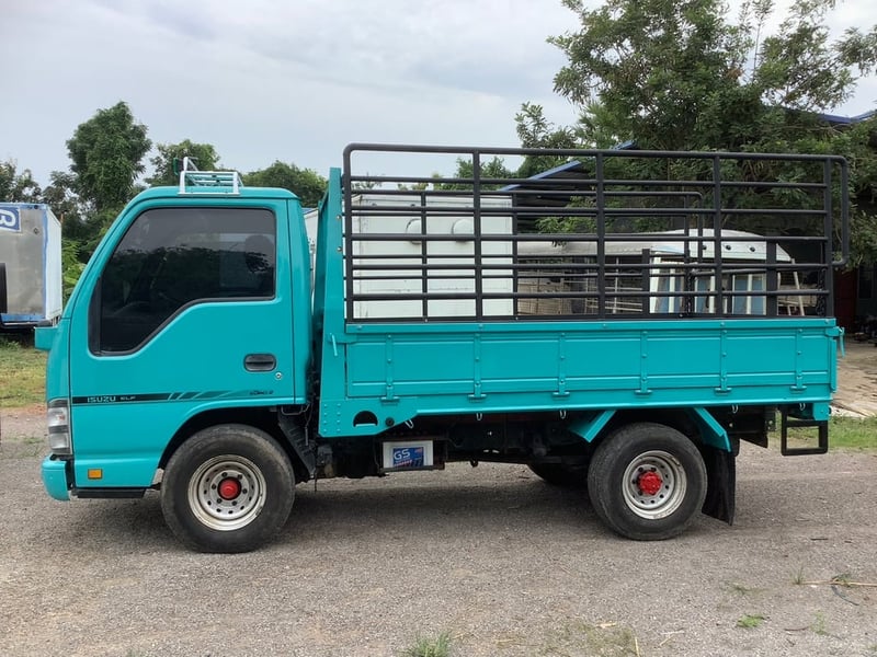 Isuzu 4 ล้อ NKR100แรง คอก ปี51 ราคา 295,000 บาท