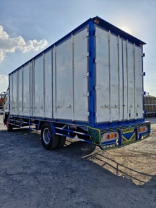 lSUZU FTR240 ปี54 ตู้ทึบ ยาว 7.5 เมตร lSUZU FTR240 ปี54 ตู้ทึบ ยาว 7.5 เมตร