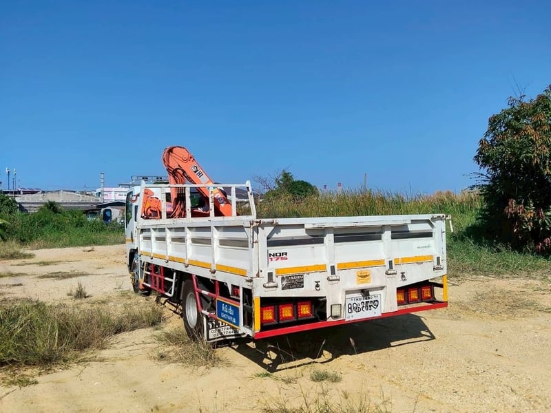 ISUZU NQR 175 ปี 57 เฮี๊ยบ 3 ตัน ยาว 5.50 ม