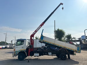 HINO MEGA175 ปี60 ดั้ม เครน ยูนิค 3.4ตัน 3ปอก กระบะดั้ม 5.20เมตร กว้าง 2.20เมตร 