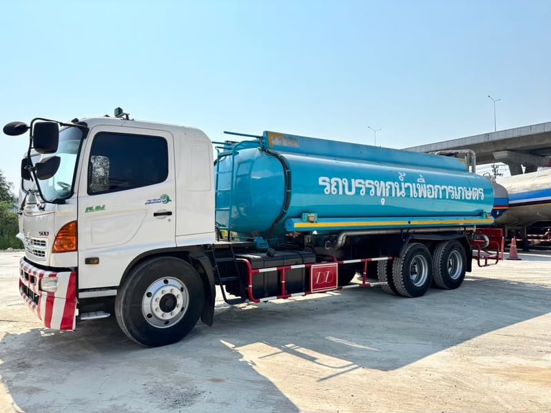 10 ล้อฮีโน่ รถน้ำ500 ปี57 ราคา 1,150,000 บาท