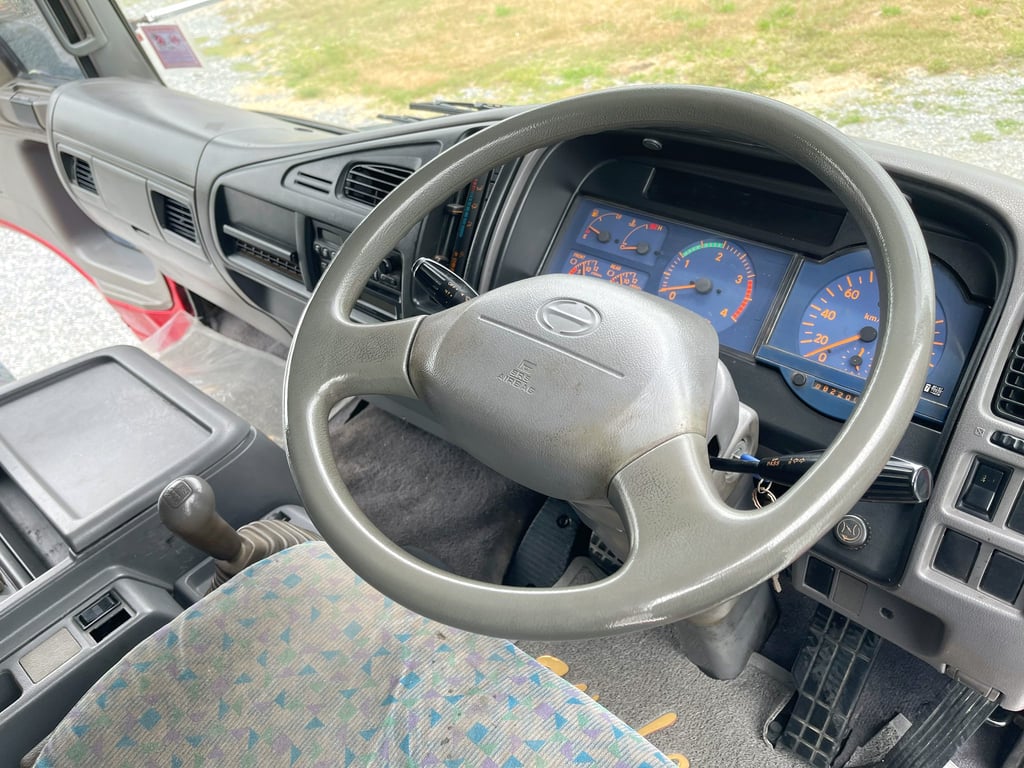 6 ล้อ HINO FD1J เครื่อง 195 แรง ปี 2554 