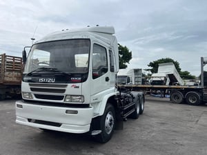 ISUZU GXZ320 ปี52  รถบรรทุก 10ล้อ หัวลาก เฉพาะหัว ปี2009 เลขไมล์น้อยกว่า 500,000 กม.