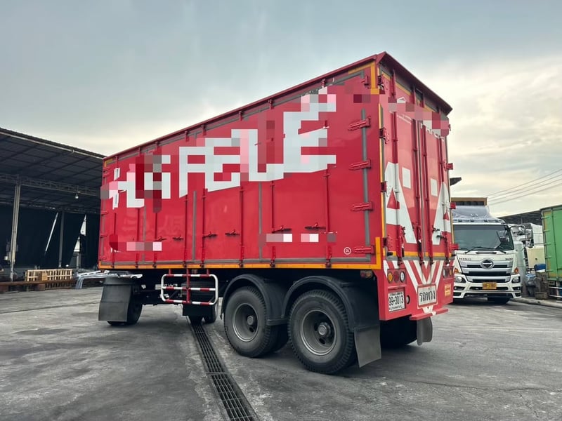 ลูกพ่วงตู้แห้ง6 บาน ย.7.2เมตร ปี53 ราคา 355,000 บาท ลูกพ่วงตู้แห้ง6 บาน ย.7.2เมตร ปี53 ราคา 355,000 บาท