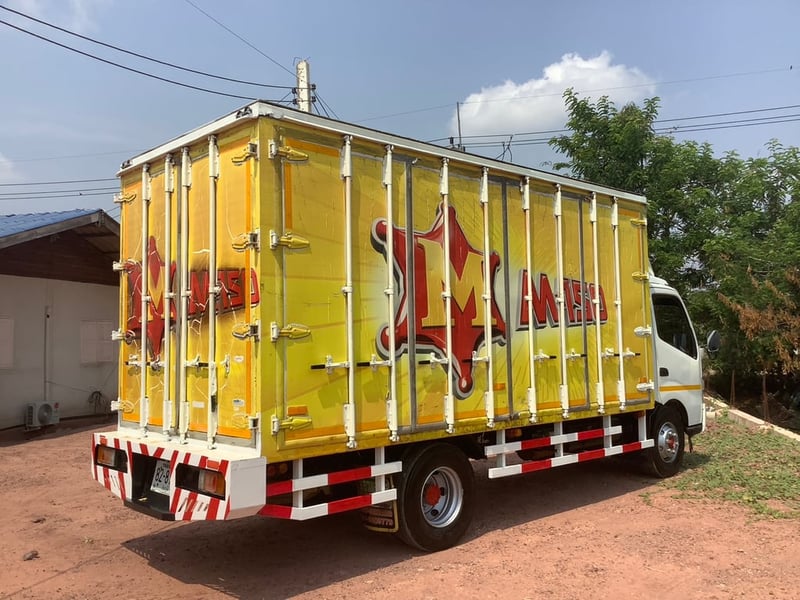 Hino 6 ล้อ(ดูโท้ตู้10บาน)150แรง ยูโร3 ปี56 