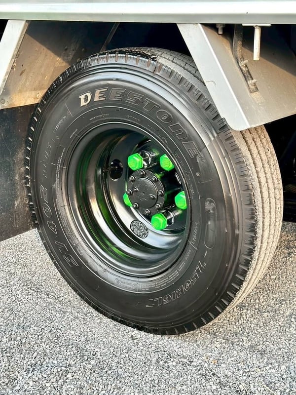  𝐈𝐒𝐔𝐙𝐔 𝐍𝐊𝐑 หัวการ์ตูน - สีเทาตู้ทึบ 