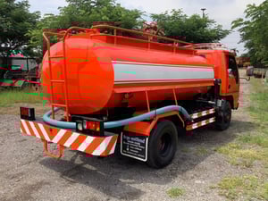 6 ล้อ Isuzu NQR175 แรง ปี 50  รถน้ำ 5,000 ลิตร  