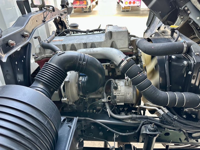 6 ล้อ ตู้สิบบาน Fc9j175 ปี63(ปลายปี) ไมล์ 124,900km 6 ล้อ ตู้สิบบาน Fc9j175 ปี63(ปลายปี) ไมล์ 124,900km