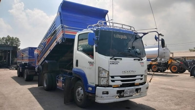 หกล้อดั้ม พ่วง แม่-ลูก FRR 210แรง ปี 2563