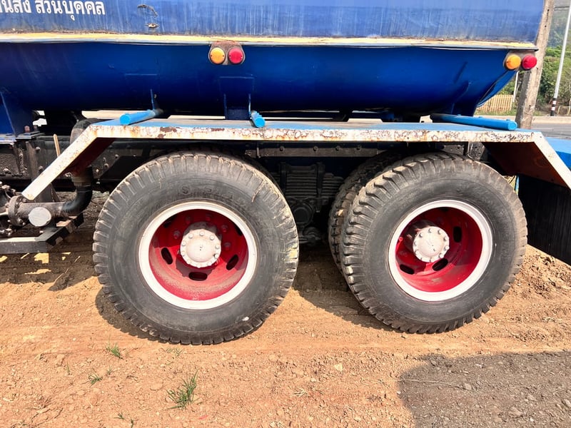 รถบรรทุกน้ำ NISSAN เครื่อง 225 แรง สองเพลา ปี 34 รถบรรทุกน้ำ NISSAN เครื่อง 225 แรง สองเพลา ปี 34