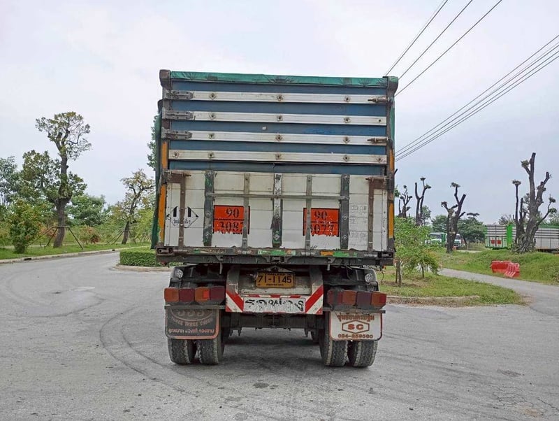 HINO Victor 500 EURO 3 ทะเบียน 71-1211 พ่วง 71-1145