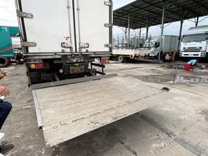 รถตู้เย็น #FUSO 231 ปี61 แอร์แคเรียร์ รถตู้เย็น #FUSO 231 ปี61 แอร์แคเรียร์