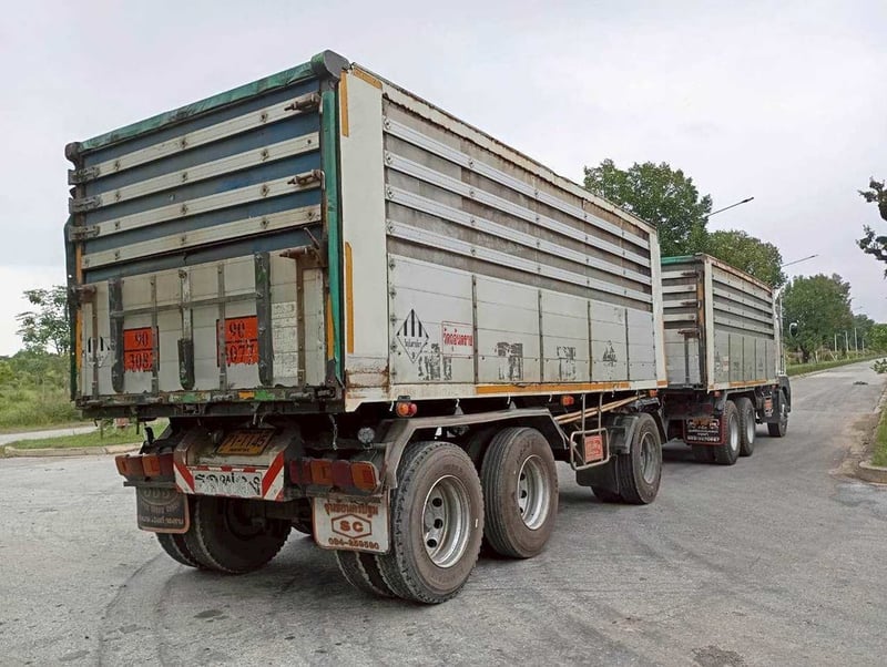 HINO Victor 500 EURO 3 ทะเบียน 71-1211 พ่วง 71-1145