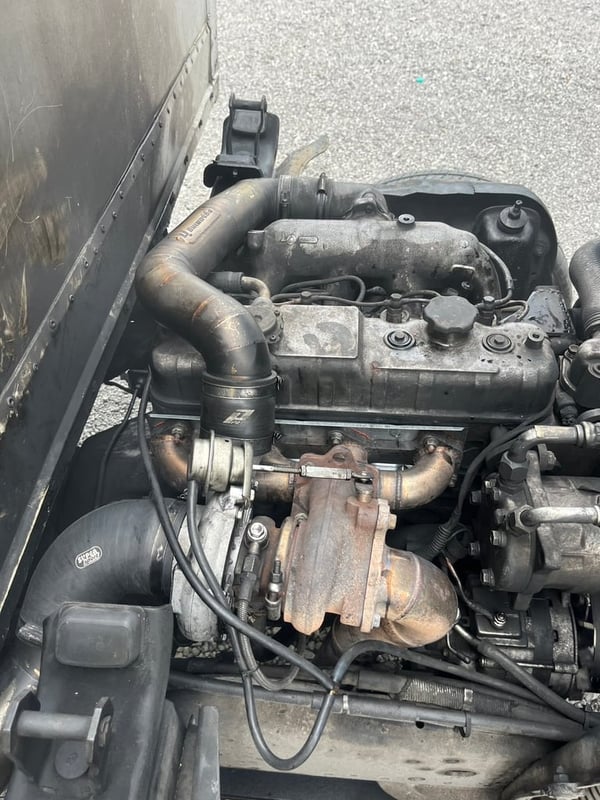 Isuzu NKR100แรง ตู้ทึบ ปี54 (เจ้าของขายเอง) 4ล้อจั้มโบ้ ตู้ยาว 3.2 เมตร