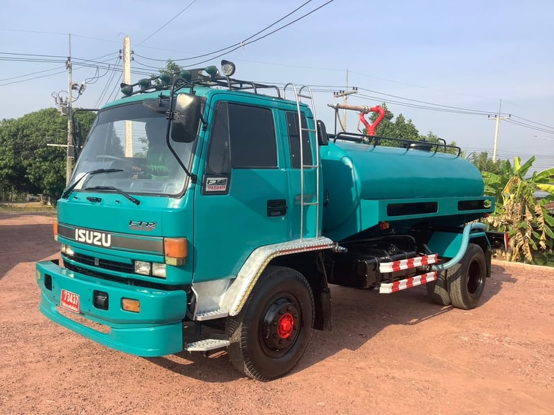 6 ล้อ Isuzu FTR195แรง รถน้ำ 38 รถน้ำ 6,000 ลิตร 6 ล้อ Isuzu FTR195แรง รถน้ำ 38 รถน้ำ 6,000 ลิตร