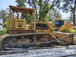 KOMATSU D50A รถดันดินรุ่นคลาสสิก KOMATSU D50A รถดันดินรุ่นคลาสสิก