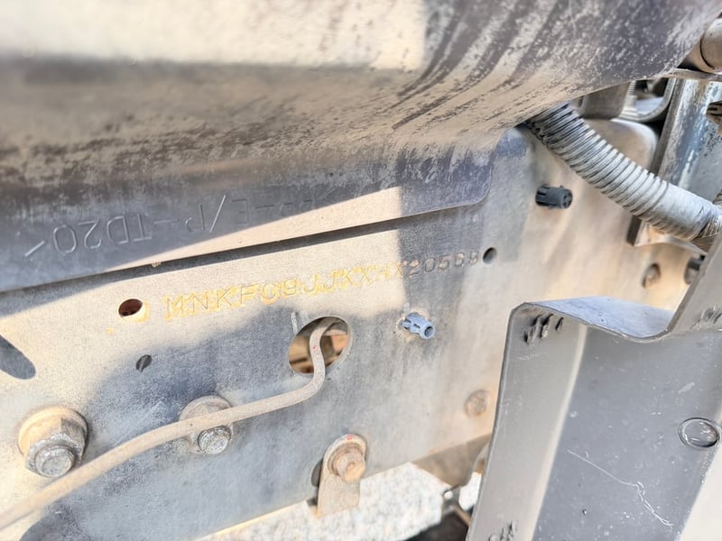 6ล้อ HINO MEGA150 ปี60 กระบะเนียม 5.60เมตร 