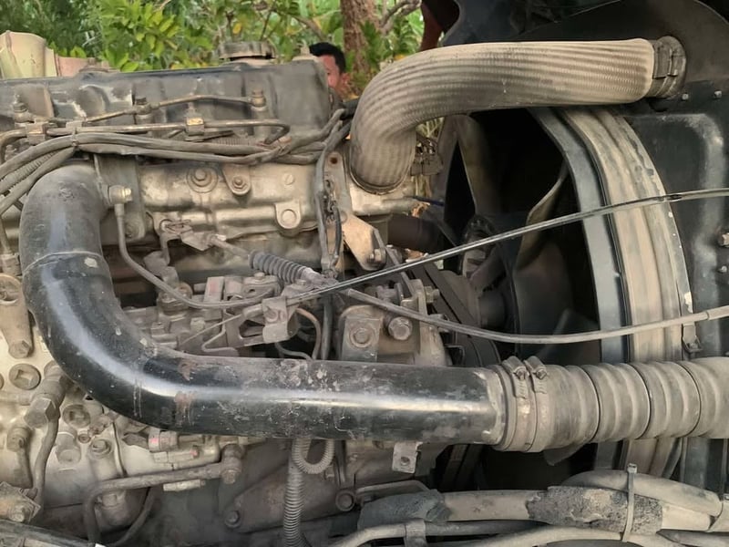 ISUZU deca 270 รถบรรทุก 12ล้อ ดั้มพ์แม่-ลูก ปี2004