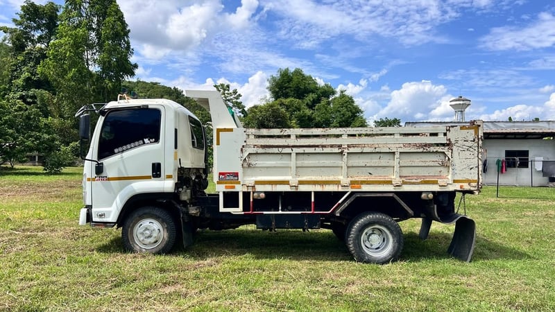 ISUZU FRR 210 ปี52 ISUZU FRR 210 ปี52