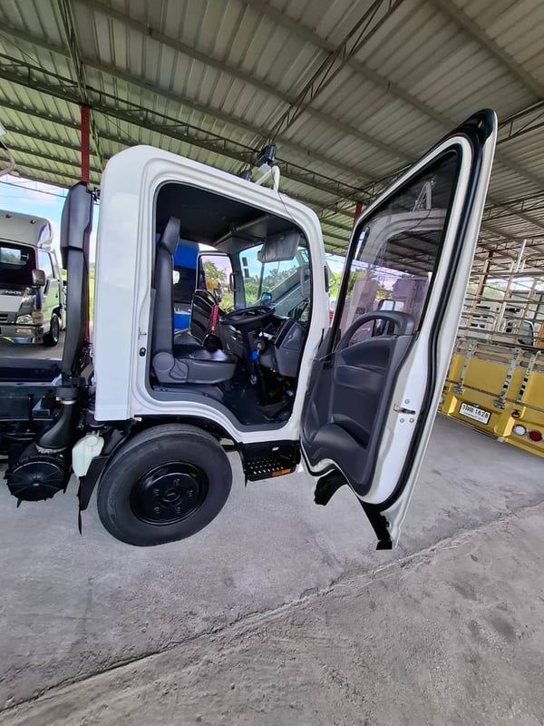 ISUZU NMR130 ปี64 ดั้มพ์ ราคา 750,000 บาท  