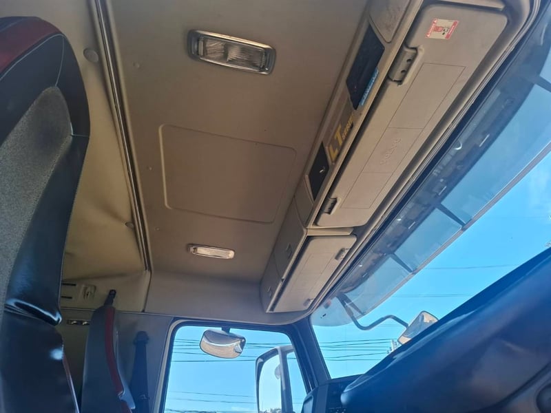 หัวลาก 10 ล้อ VOLVO 440 แรง ปี 58  ยกล้อ ถุงลม 