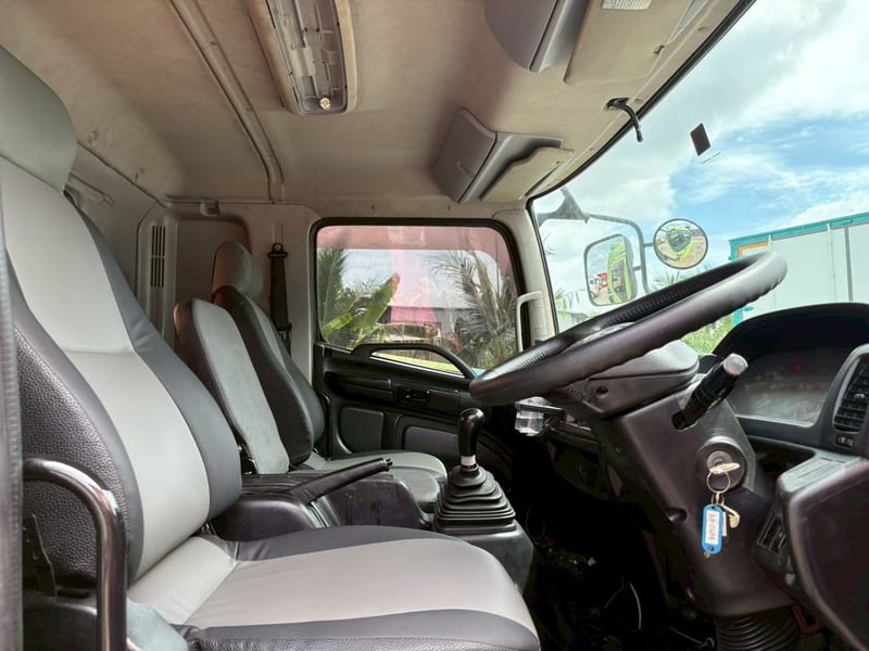 หัวลาก 6 ล้อ #HINO #FG8J 212 ปี 55 มี 3 คัน
