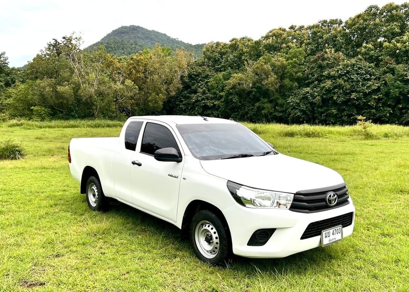 Toyota REVO 2.4 ปี 2016  รถสวยๆ  เล่มพร้อมโอน 