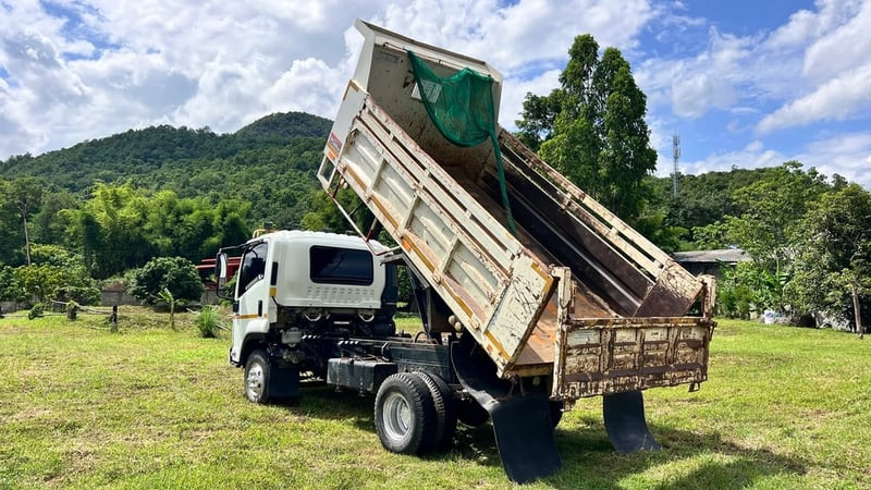 ISUZU FRR 210 ปี52 ISUZU FRR 210 ปี52