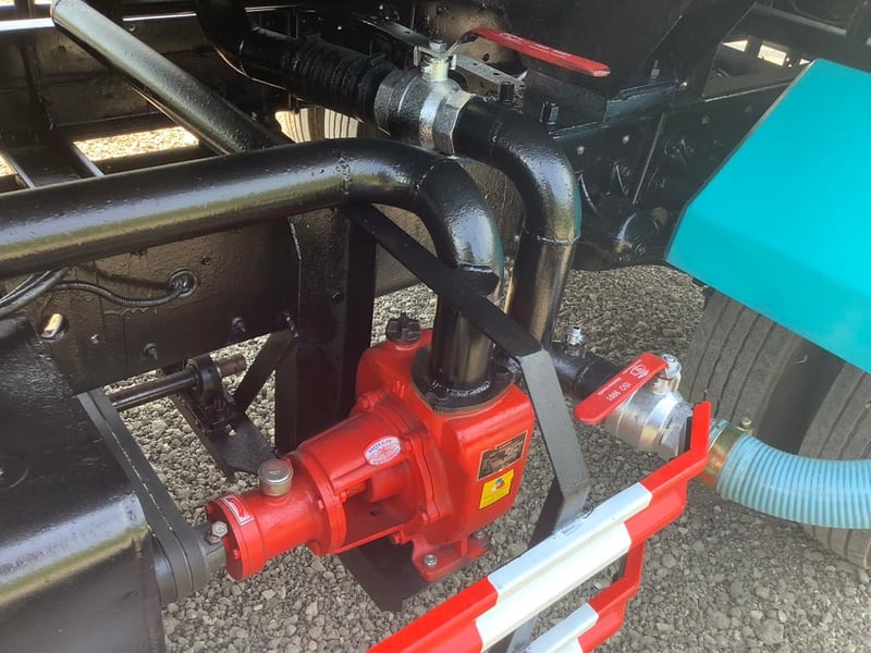 Isuzu FRR210 6 ล้อ ยูโร3 ปี52  รถน้ำ 6,000 ลิตร