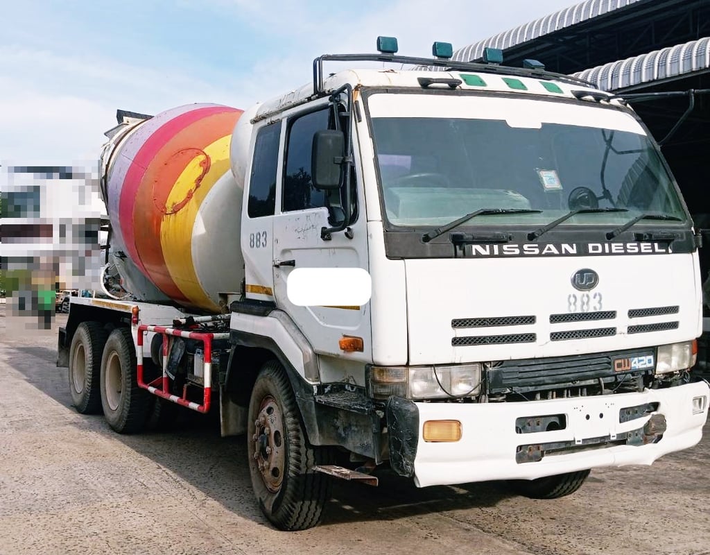 #883 NISSAN CD45V 275แรงม้า รถบรรทุก โม่ผสมปูน ปี1992 #883 NISSAN CD45V 275แรงม้า รถบรรทุก โม่ผสมปูน ปี1992