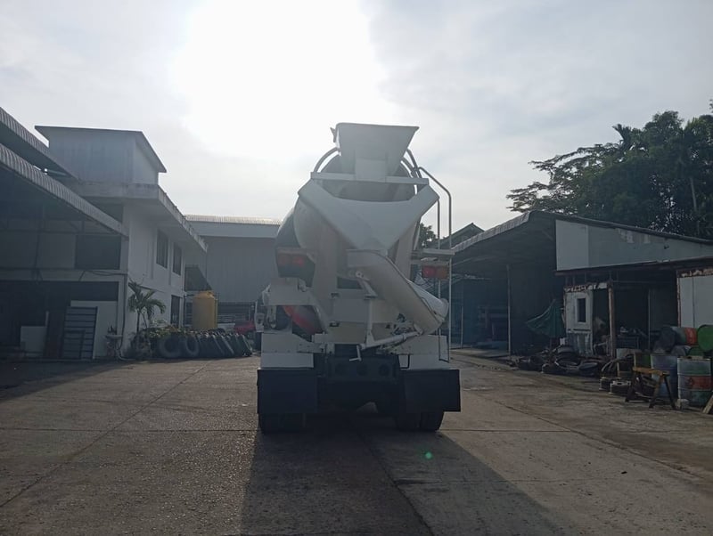 #812 NISSAN CD450VN-05032 220แรงม้า รถบรรทุก อื่นๆ โม่ผสมปูน ปี2013