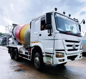 #827 SINOTRUK ZZ1257N3247C 340 แรงม้า รถบรรทุก รถโม่ผสมปูน ปี2014