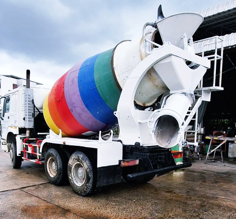 #827 SINOTRUK ZZ1257N3247C 340แรงม้า รถบรรทุก รถโม่ผสมปูน ปี2014