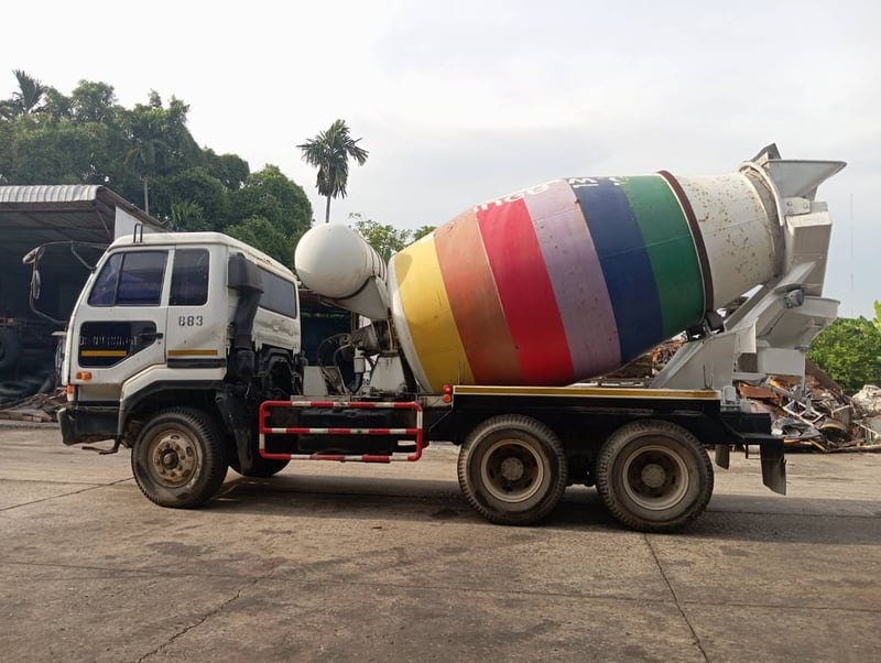 #812 NISSAN CD450VN-05032 220แรงม้า รถบรรทุก อื่นๆ โม่ผสมปูน ปี2013