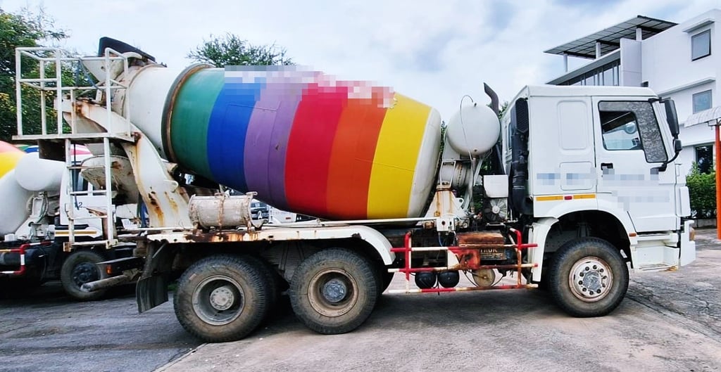 #827 SINOTRUK ZZ1257N3247C 340แรงม้า รถบรรทุก รถโม่ผสมปูน ปี2014