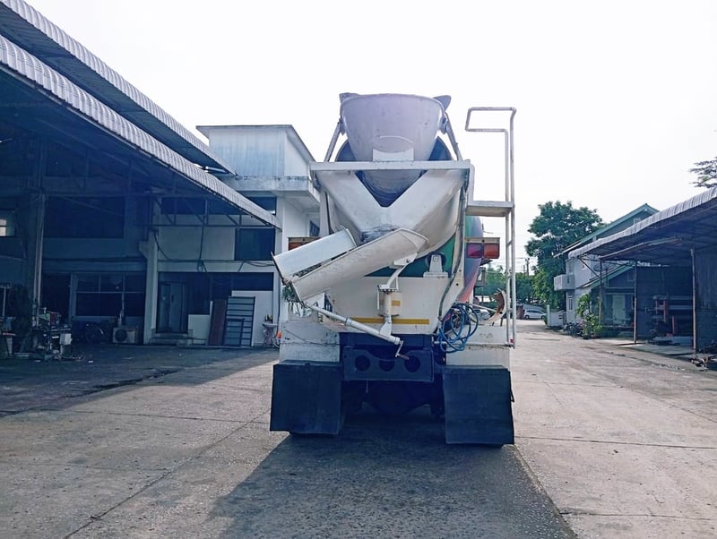 #881 NISSAN CW53H 275แรงม้า รถบรรทุก โม่ผสมปูน ปี2012 #881 NISSAN CW53H 275แรงม้า รถบรรทุก โม่ผสมปูน ปี2012