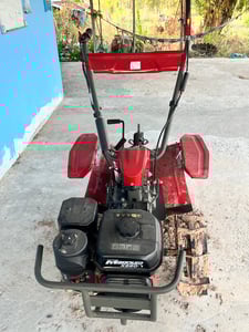 รถไถพรวนดิน 