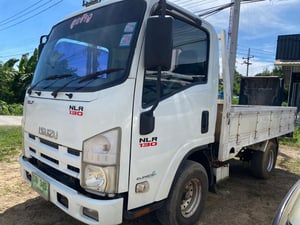 ISUZU NLR 130แรงม้า รถบรรทุก 4ล้อ กระบะเหล็ก ปี2011 เลขไมล์ 300,000 กม.