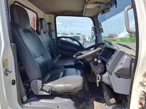 ISUZU NLR 130แรงม้า รถบรรทุก 4ล้อ กระบะเหล็ก ปี2011 เลขไมล์ 300,000 กม.