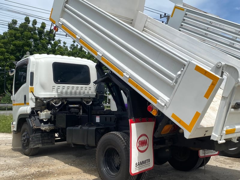 ขาย-รถ6ล้อ isuzu FRR 210  กะบะดั้มพร้อมใช้งาน