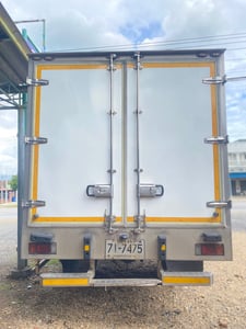 ขาย รถบรรทุกตู้เย็น 6ล้อ ฮีโน่ รุ่นExpert300