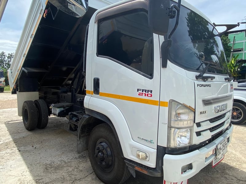 ขาย-รถ6ล้อ isuzu FRR 210  กะบะดั้มพร้อมใช้งาน