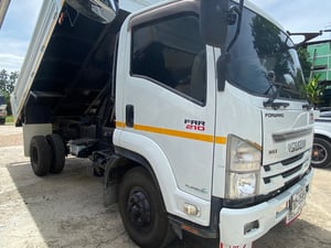 ขาย-รถ6ล้อ isuzu FRR 210  กะบะดั้มพร้อมใช้งาน