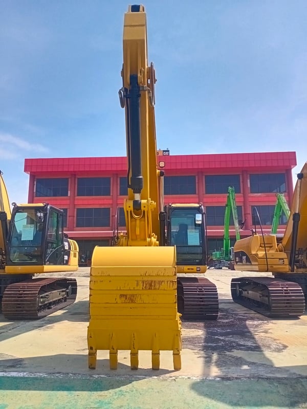 รถขุด CAT 320D2 GC SN.ZBH-101XX มือสอง ตรวจเช็คพร้อมใช้งาน สนใจติดต่อ ปิ่น ศุภสุตา 089-925-7129