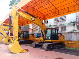 รถขุด CAT รุ่น 323GX 6สูบ  NEW สนใจติดต่อ ปิ่น ศุภสุตา 089-925-7129