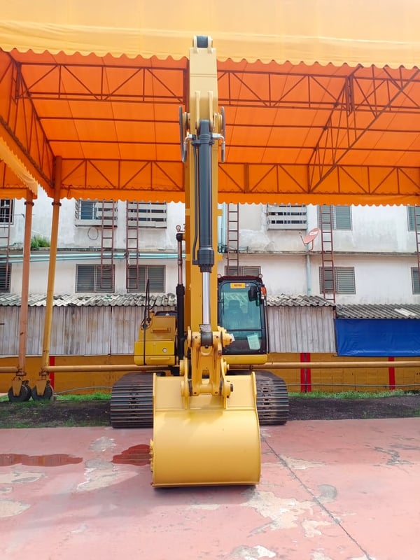รถขุด CAT รุ่น 323GX 6สูบ  NEW สนใจติดต่อ ปิ่น ศุภสุตา 089-925-7129