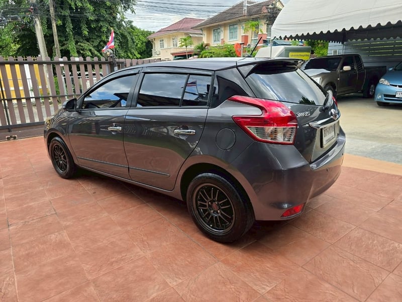 TOYOTA Yaris 1.2G auto ปี 2017 รุ่น TOP