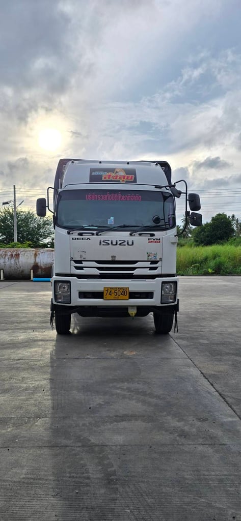 ISUZU FVM 240 