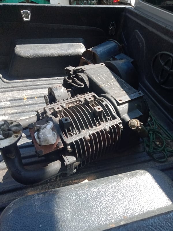 ปั้มลมเป่าปูนHORI