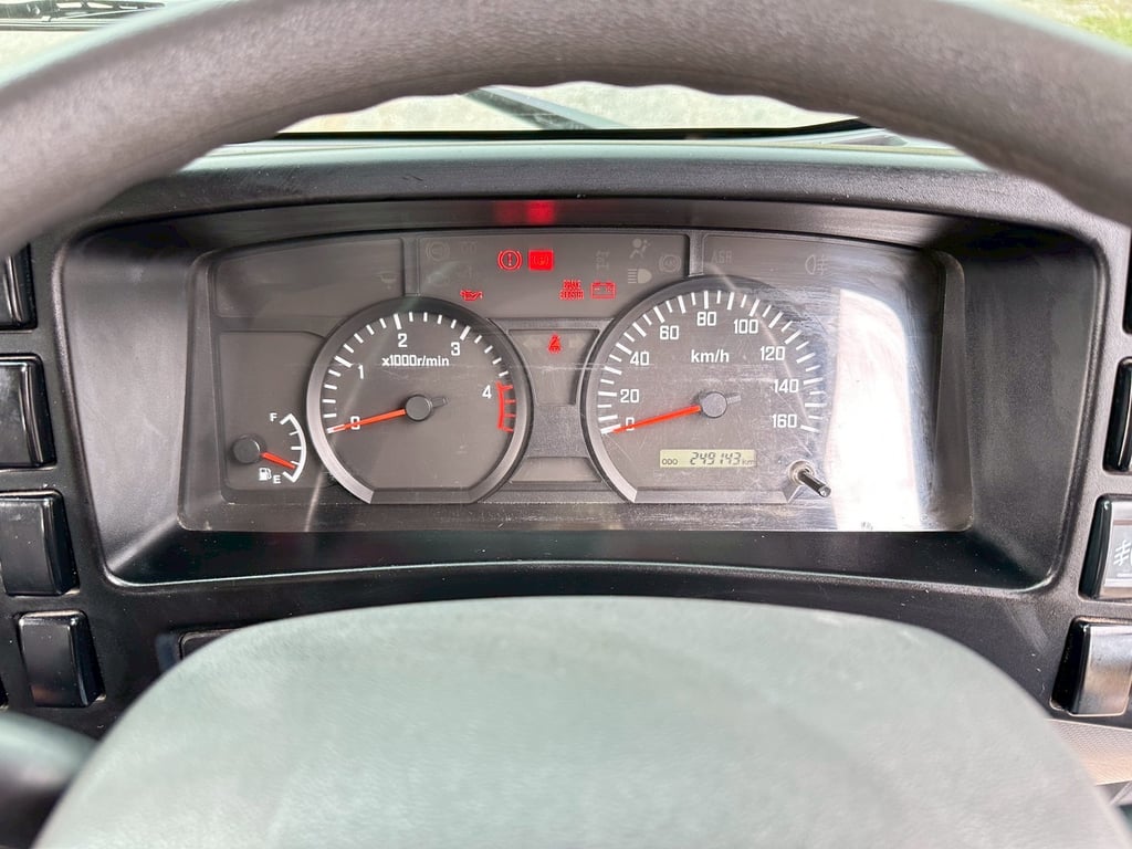 ISUZU NMR 130แรงม้า รถบรรทุก 6ล้อ ดั้มพ์ ปี2019 ISUZU NMR 130แรงม้า รถบรรทุก 6ล้อ ดั้มพ์ ปี2019